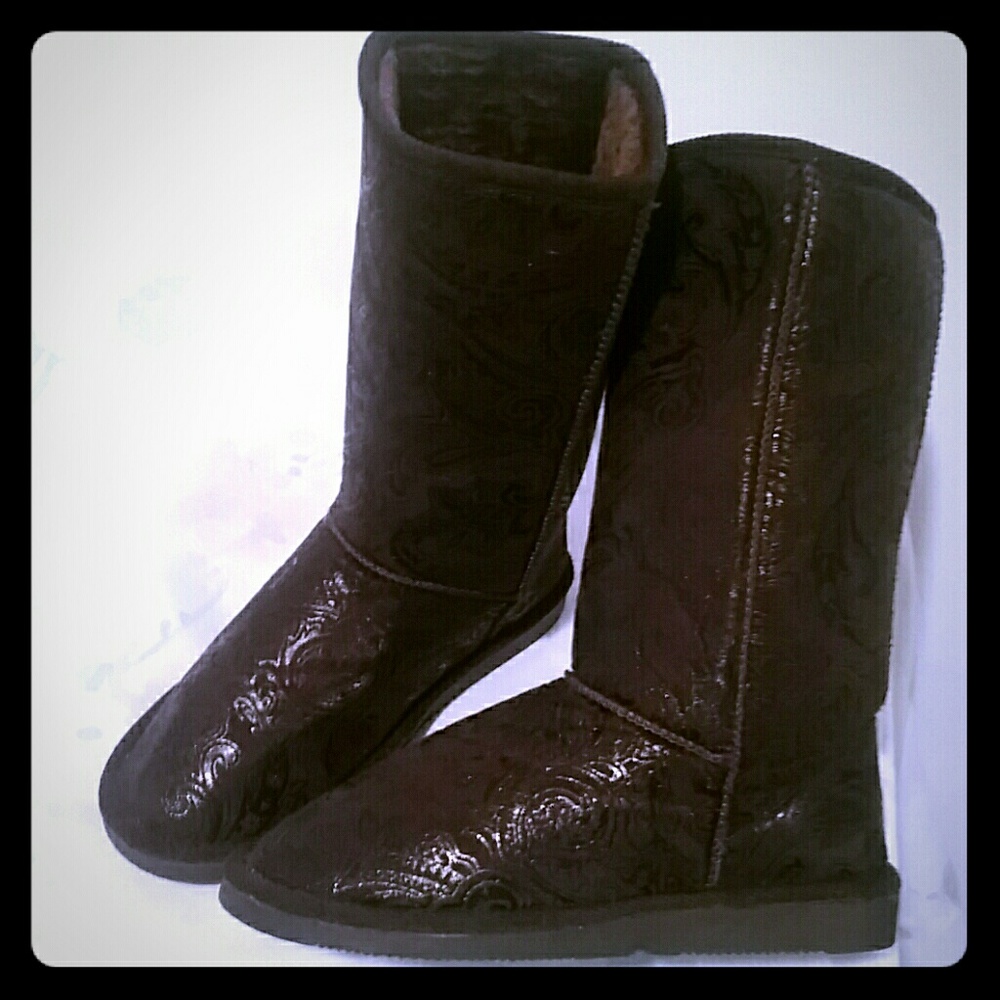 Boots with a fleece lining